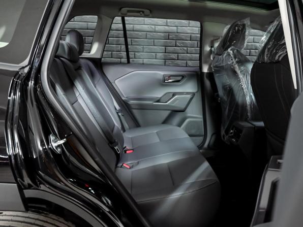 Toyota RAV4 VI (XA60) с пробегом 2026 года, цена 4 650 000 рублей, 37 км, внедорожник, Автокод Объявления