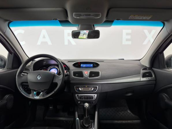 Renault Megane III Рестайлинг с пробегом 2014 года, цена 690 000 рублей, 184306 км, хэтчбек, Автокод Объявления