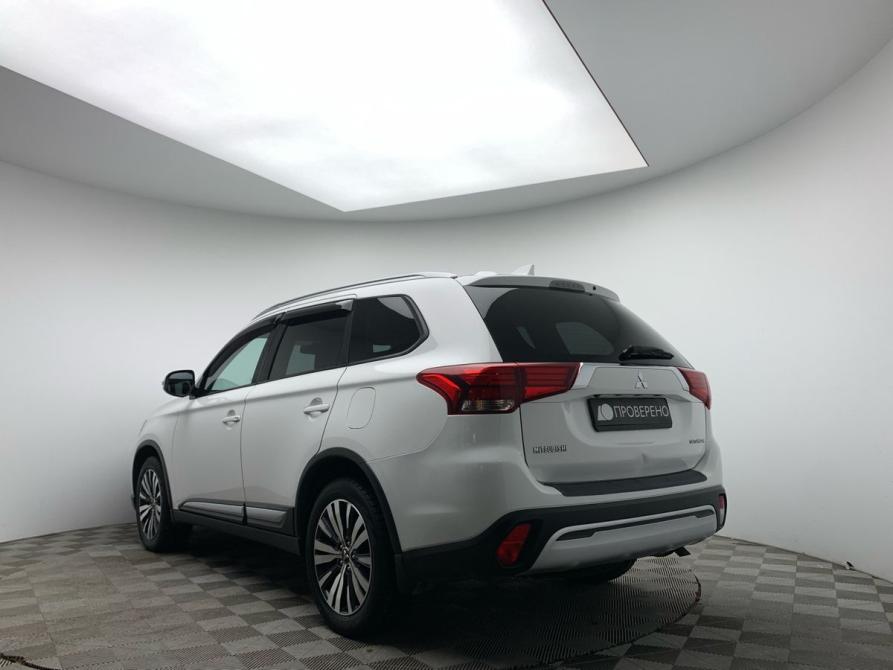 Mitsubishi Outlander III Рестайлинг 3 Мурманск  - изображение 5