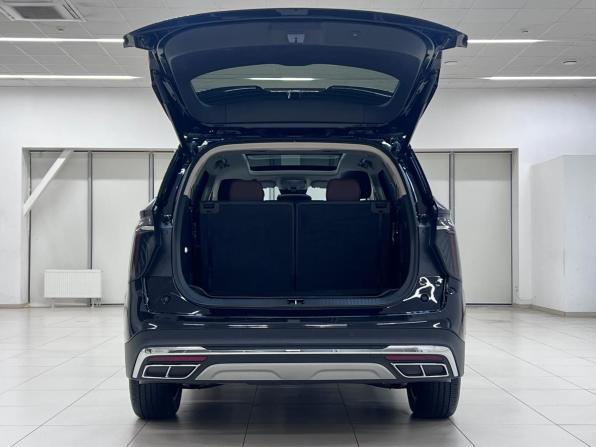 Hongqi HS7 II с пробегом 2025 года, цена 4 290 000 рублей, 8402 км, внедорожник, Автокод Объявления