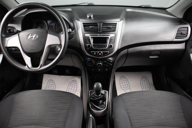 Hyundai Solaris I с пробегом 2014 года, цена 819 000 рублей, 190000 км, седан, Автокод Объявления