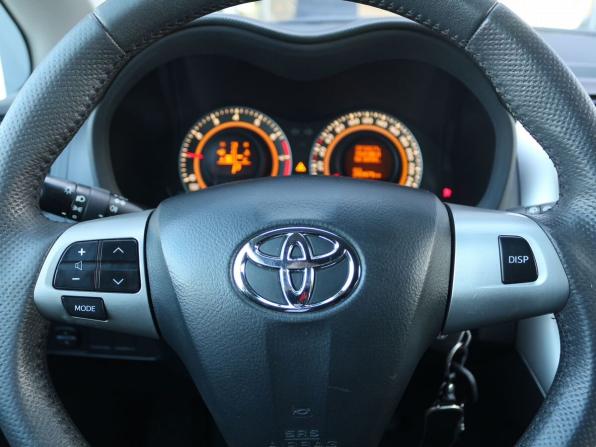 Toyota Auris I Рестайлинг с пробегом 2010 года, цена 940 000 рублей, 243479 км, хэтчбек, Автокод Объявления