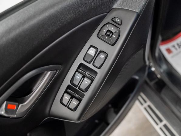 Hyundai ix35 I Рестайлинг с пробегом 2014 года, цена 1 490 000 рублей, 168703 км, внедорожник, Автокод Объявления