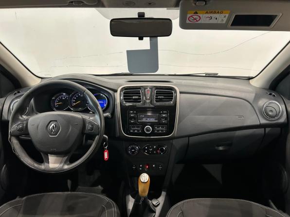 Renault Sandero II с пробегом 2015 года, цена 469 000 рублей, 287267 км, хэтчбек, Автокод Объявления