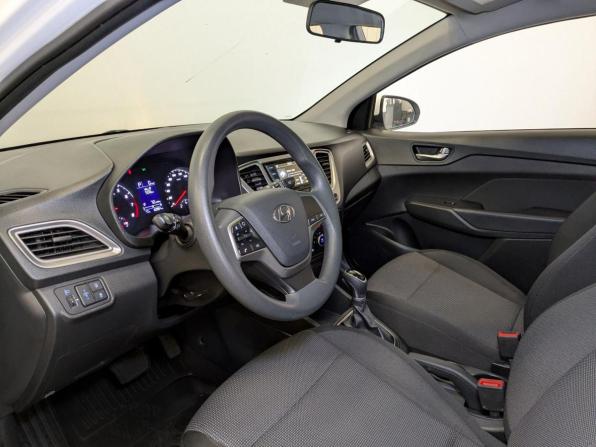 Hyundai Solaris II Рестайлинг с пробегом 2022 года, цена 1 605 000 рублей, 83964 км, седан, Автокод Объявления