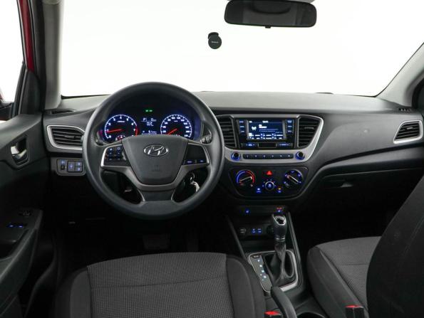 Hyundai Solaris II с пробегом 2017 года, цена 1 157 050 рублей, 133607 км, седан, Автокод Объявления