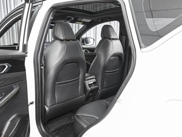 Geely Coolray I Рестайлинг 2 с пробегом 2025 года, цена 2 268 000 рублей, 18881 км, внедорожник, Автокод Объявления