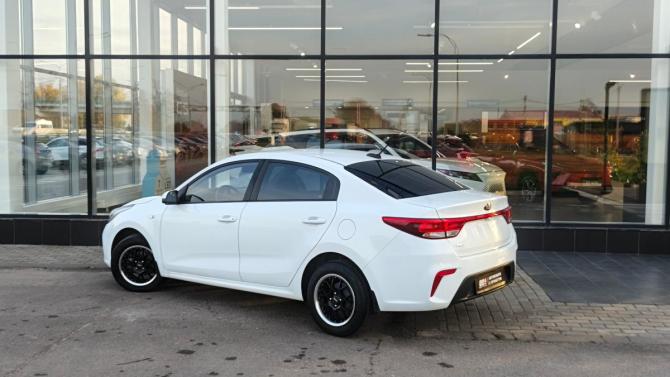 Kia Rio IV с пробегом 2017 года, цена 1 300 000 рублей, 131000 км, седан, Автокод Объявления