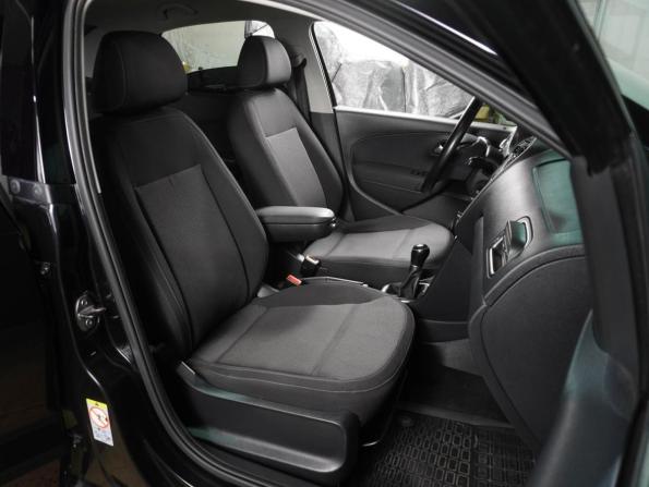 Volkswagen Polo V Рестайлинг с пробегом 2018 года, цена 1 429 000 рублей, 98310 км, седан, Автокод Объявления