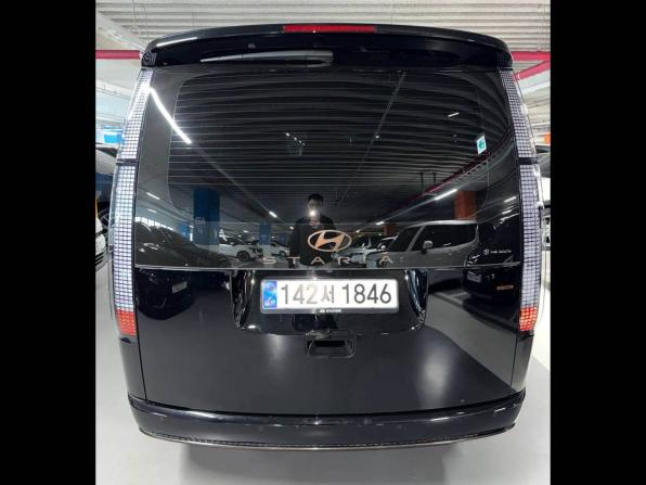 Hyundai Staria I с пробегом 2025 года, цена 8 990 000 рублей, 4500 км, минивэн, Автокод Объявления