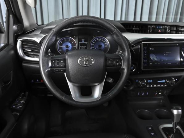 Toyota Hilux VIII с пробегом 2016 года, цена 2 889 000 рублей, 360503 км, offers.body_type.unknown, Автокод Объявления