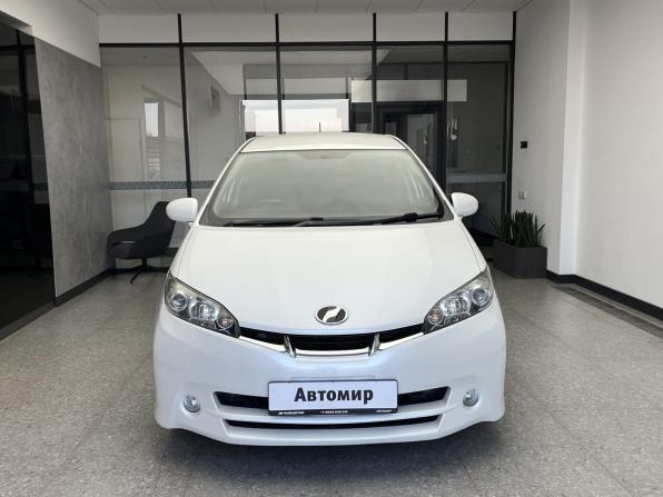 Toyota Wish II с пробегом 2010 года, цена 1 250 000 рублей, 138000 км, минивэн, Автокод Объявления