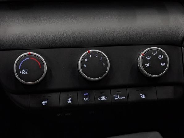 Hyundai Elantra VII (CN7) с пробегом 2022 года, цена 2 055 000 рублей, 73028 км, седан, Автокод Объявления