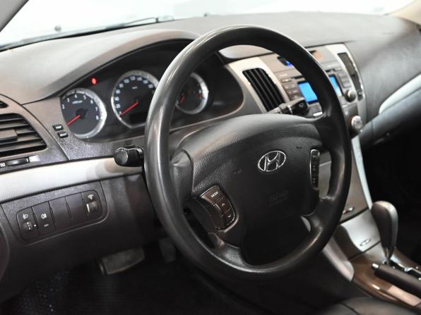 Hyundai Sonata V (NF) Рестайлинг с пробегом 2008 года, цена 385 000 рублей, 213025 км, седан, Автокод Объявления