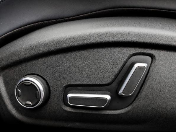 Geely Atlas II с пробегом 2023 года, цена 2 355 000 рублей, 87384 км, внедорожник, Автокод Объявления