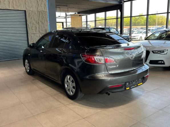 Mazda 3 II (BL) Рестайлинг с пробегом 2011 года, цена 750 000 рублей, 262000 км, седан, Автокод Объявления