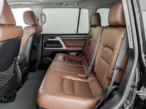Toyota Land Cruiser 200 Series Рестайлинг 2 с пробегом 2017 года, цена 5 835 000 рублей, 167264 км, внедорожник, Автокод Объявления