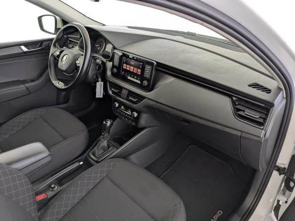 Skoda Rapid II с пробегом 2022 года, цена 1 600 000 рублей, 93487 км, лифтбек, Автокод Объявления