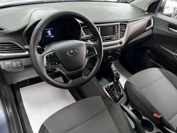 Hyundai Solaris II с пробегом 2017 года, цена 1 345 000 рублей, 119026 км, седан, Автокод Объявления