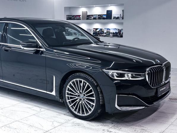BMW 7 серии VI (G11/G12) Рестайлинг с пробегом 2021 года, цена 5 998 990 рублей, 99656 км, седан, Автокод Объявления