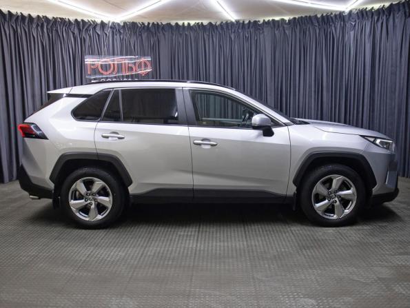Toyota RAV4 V (XA50) с пробегом 2020 года, цена 3 149 000 рублей, 116000 км, внедорожник, Автокод Объявления