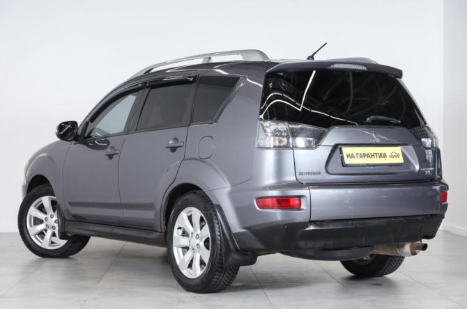 Mitsubishi Outlander II Рестайлинг с пробегом 2010 года, цена 1 189 000 рублей, 350000 км, внедорожник, Автокод Объявления