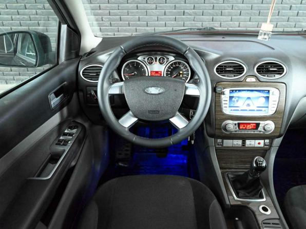 Ford Focus II Рестайлинг с пробегом 2008 года, цена 600 000 рублей, 307723 км, седан, Автокод Объявления