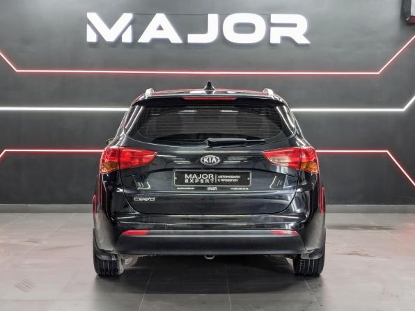 Kia Ceed II Рестайлинг с пробегом 2017 года, цена 1 245 000 рублей, 129641 км, универсал, Автокод Объявления