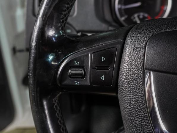 Skoda Octavia II (A5) Рестайлинг с пробегом 2012 года, цена 980 000 рублей, 282843 км, лифтбек, Автокод Объявления