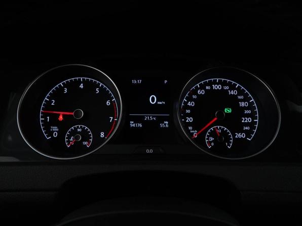 Volkswagen Golf VII Рестайлинг с пробегом 2019 года, цена 1 642 050 рублей, 94176 км, хэтчбек, Автокод Объявления