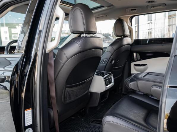 Kia Carnival IV с пробегом 2022 года, цена 4 710 000 рублей, 26450 км, минивэн, Автокод Объявления