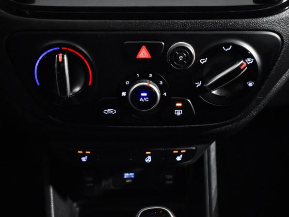 Hyundai Solaris II Рестайлинг с пробегом 2021 года, цена 1 100 000 рублей, 166550 км, седан, Автокод Объявления