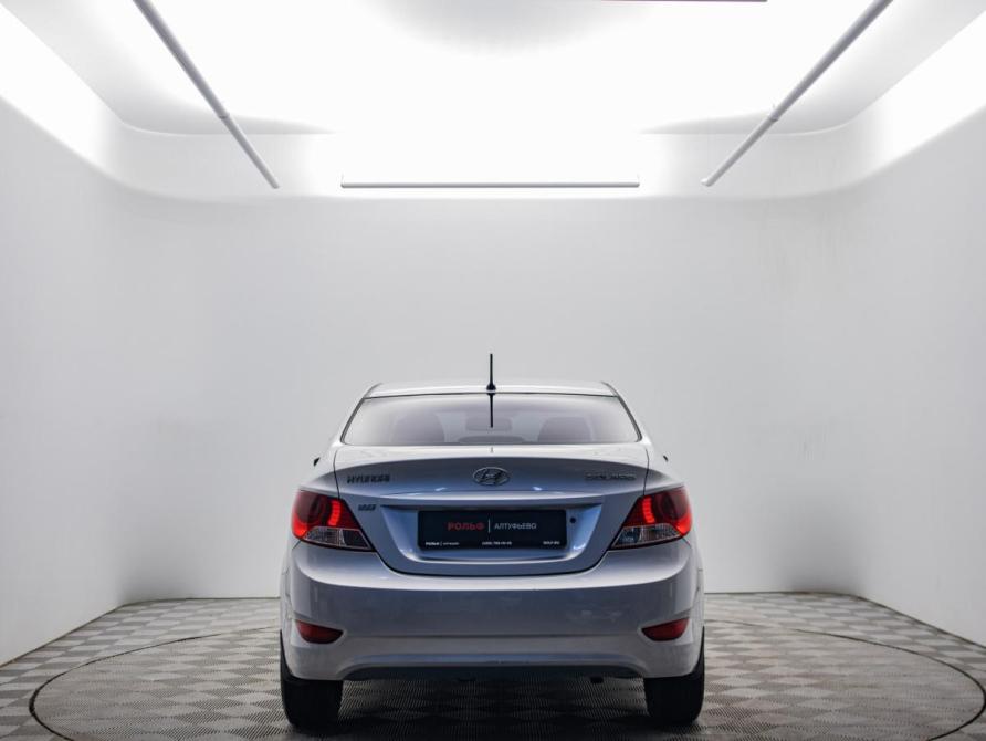 Hyundai Solaris I Москва  - изображение 6