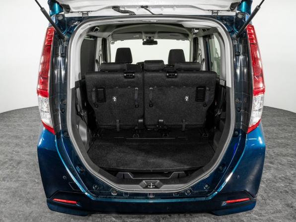 Toyota Roomy I с пробегом 2017 года, цена 975 000 рублей, 100000 км, микровэн, Автокод Объявления