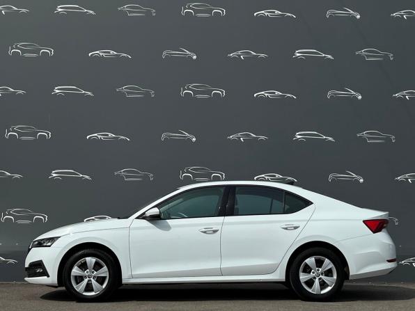 Skoda Octavia IV (A8) с пробегом 2021 года, цена 2 134 200 рублей, 108811 км, лифтбек, Автокод Объявления