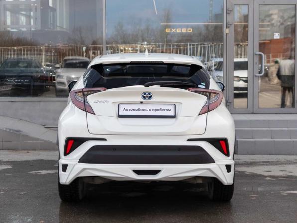 Toyota C-HR I с пробегом 2018 года, цена 1 700 000 рублей, 85407 км, внедорожник, Автокод Объявления