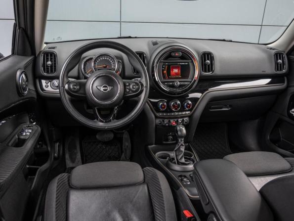 Mini Countryman II с пробегом 2018 года, цена 2 550 000 рублей, 26132 км, внедорожник, Автокод Объявления
