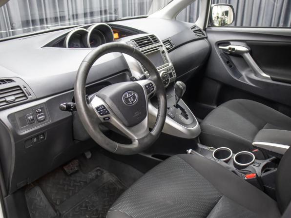 Toyota Verso I с пробегом 2012 года, цена 1 049 000 рублей, 218000 км, компактвэн, Автокод Объявления