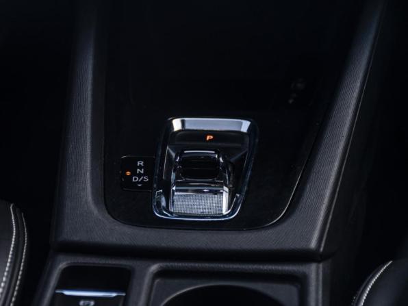 Skoda Octavia IV (A8) с пробегом 2022 года, цена 2 419 000 рублей, 54500 км, лифтбек, Автокод Объявления