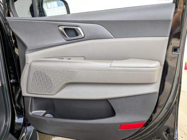 Kia Carnival IV Рестайлинг с пробегом 2024 года, цена 5 880 000 рублей, 19576 км, минивэн, Автокод Объявления