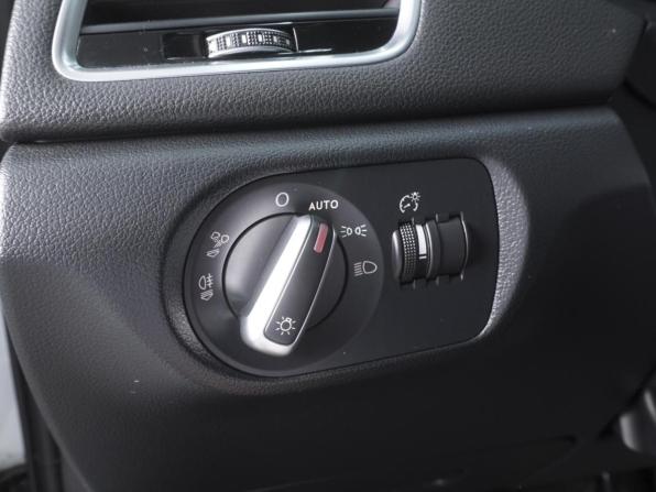 Audi Q3 I (8U) Рестайлинг с пробегом 2016 года, цена 2 389 000 рублей, 123818 км, внедорожник, Автокод Объявления