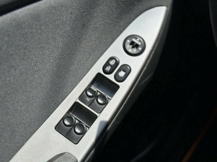 Hyundai Solaris I Рестайлинг Уфа  - изображение 10