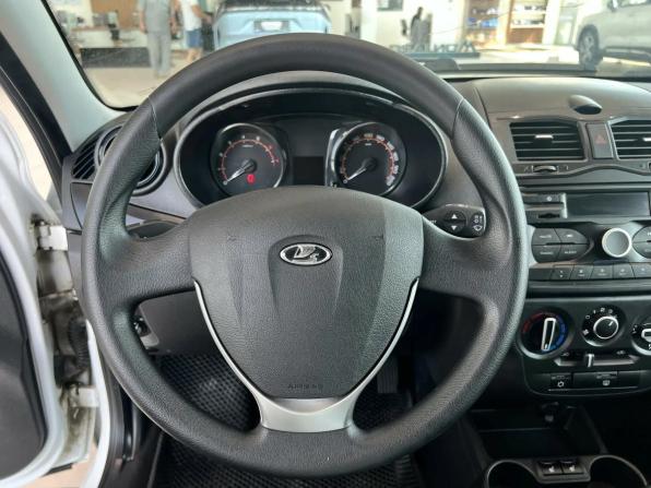 Lada (ВАЗ) Granta I Рестайлинг с пробегом 2023 года, цена 825 000 рублей, 44403 км, лифтбек, Автокод Объявления