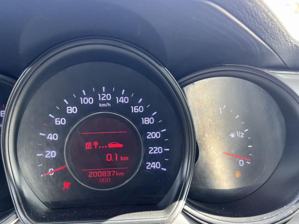 Kia Ceed II Рестайлинг с пробегом 2015 года, цена 870 000 рублей, 200000 км, хэтчбек, Автокод Объявления