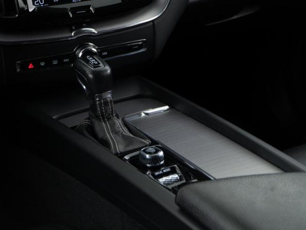 Volvo XC60 II с пробегом 2018 года, цена 3 394 444 рубля, 112528 км, внедорожник, Автокод Объявления