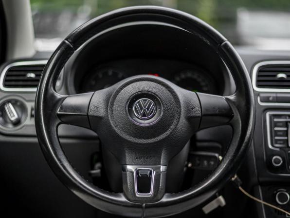 Volkswagen Polo V с пробегом 2013 года, цена 580 000 рублей, 247931 км, седан, Автокод Объявления