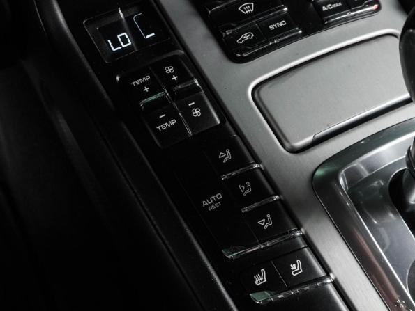 Porsche Cayenne II Рестайлинг (958) с пробегом 2014 года, цена 4 449 000 рублей, 166228 км, внедорожник, Автокод Объявления