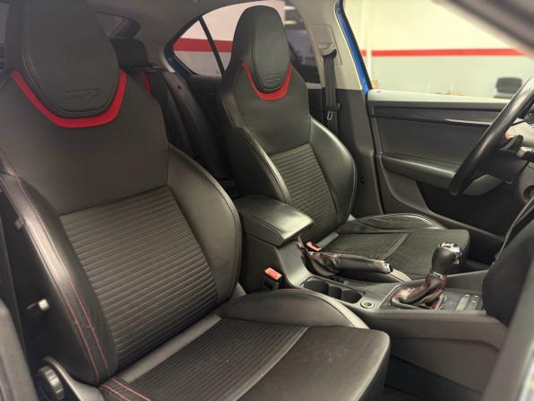 Skoda Octavia RS III с пробегом 2014 года, цена 1 649 000 рублей, 269631 км, лифтбек, Автокод Объявления