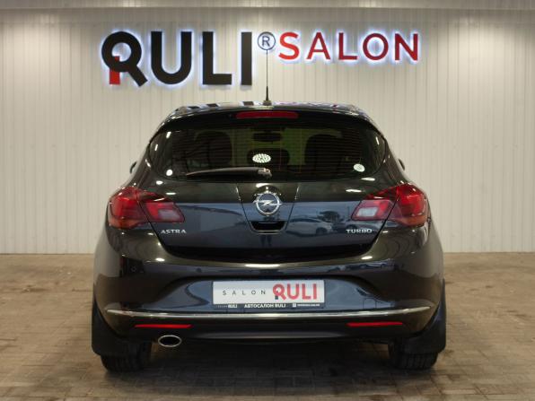 Opel Astra J Рестайлинг с пробегом 2013 года, цена 920 000 рублей, 118975 км, хэтчбек, Автокод Объявления