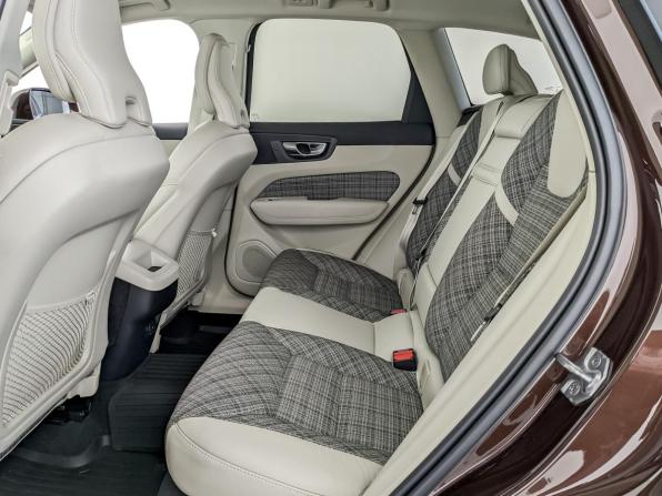 Volvo XC60 II с пробегом 2020 года, цена 3 650 000 рублей, 97567 км, внедорожник, Автокод Объявления